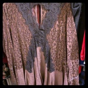 Sexy lace long-sleeved Victorian swing short dress